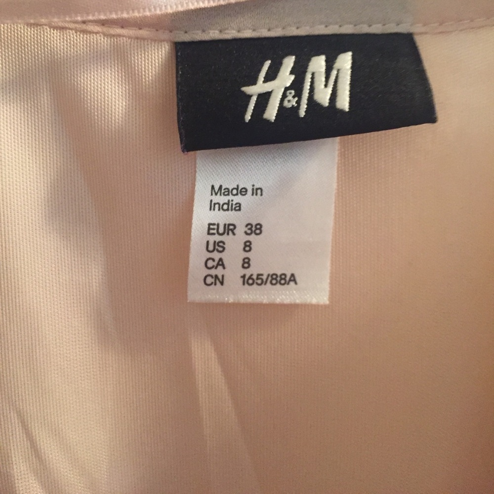 Peach color H&M dress - Picture 2 of 4